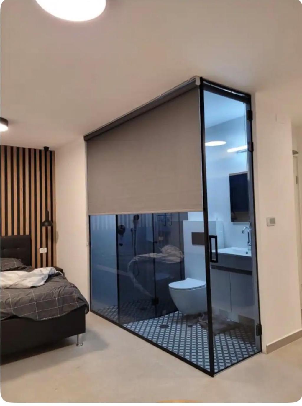 Ryo 11 דירת נופש חדשה על חוף הים נוף לים Apartment Bat Yam Exterior photo